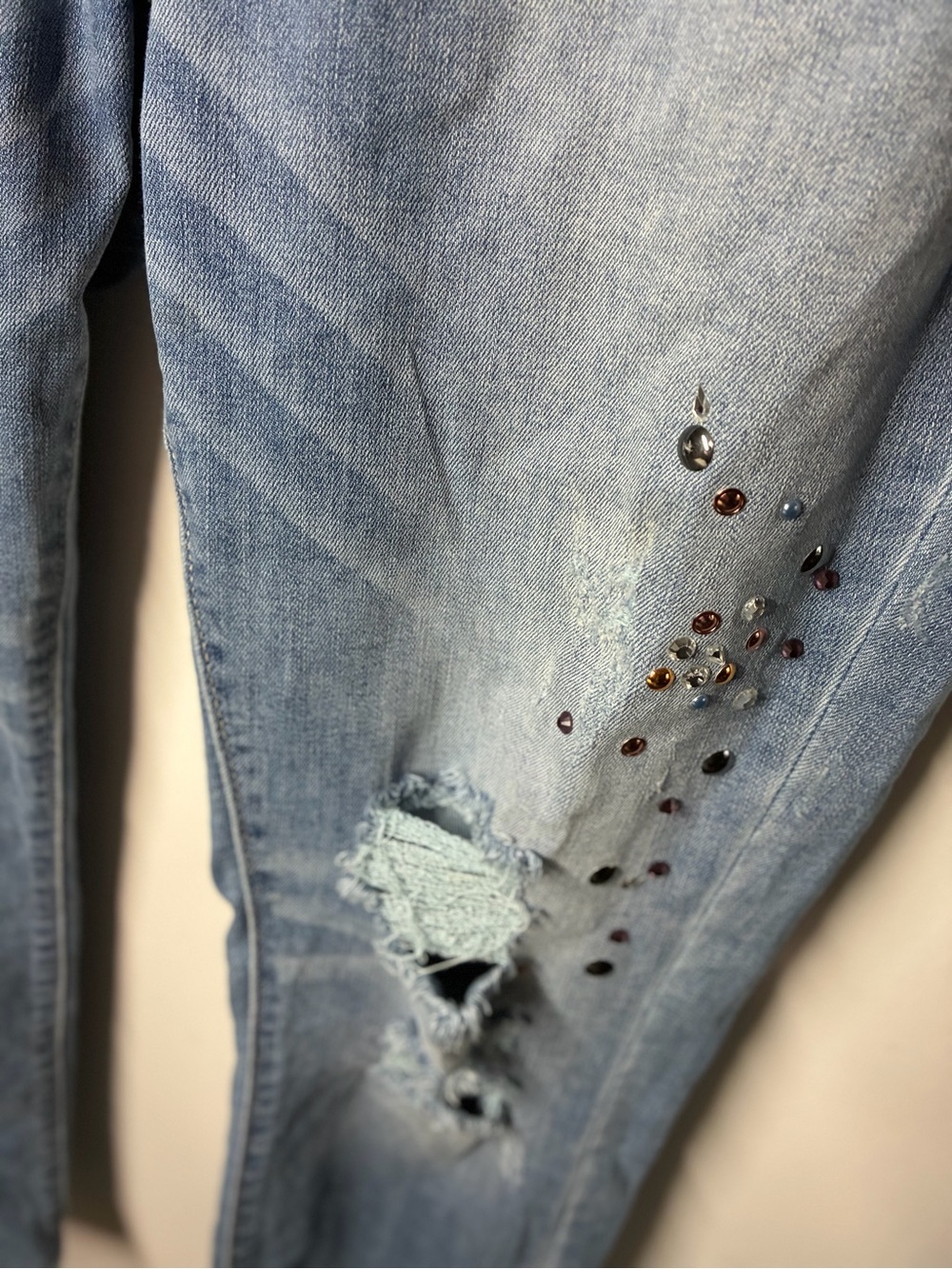 Light Wash Distressed Women's Jeans with Stud Detail - Picture 3 of 7